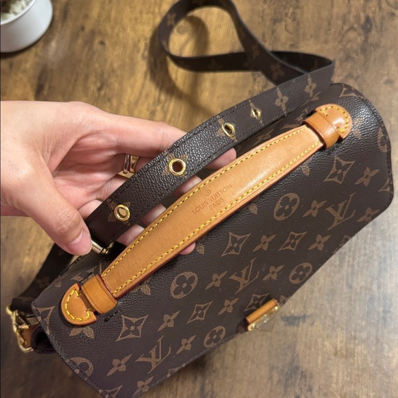 Louis Vuitton Dark Brown Monogram Crossbody Bag - Picture 9 of 9